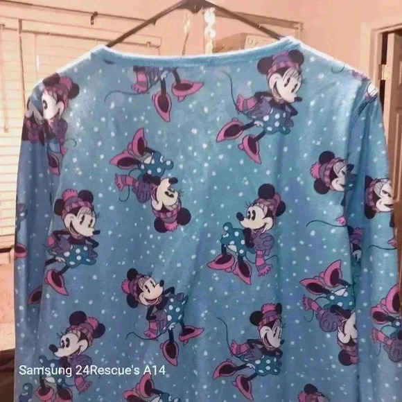 Women's Polyester Disney Minnie Mouse Sleepshirt Size L Snap Buttons Like New - Picture 7 of 11